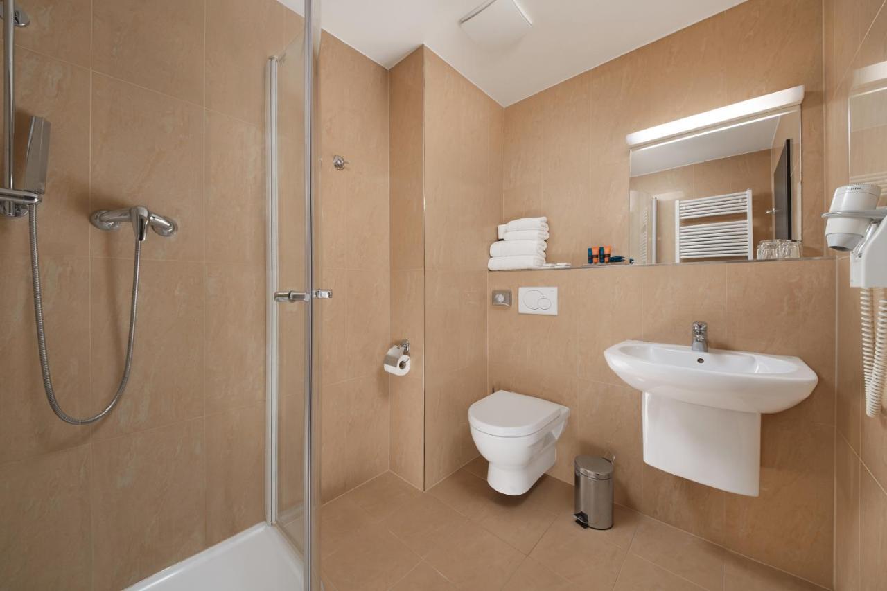 Standard Double Room,974942029:JPEG